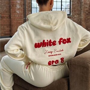 White Fox Boutique Era 8 Oversized Hoodie Cherry Cream XS/S